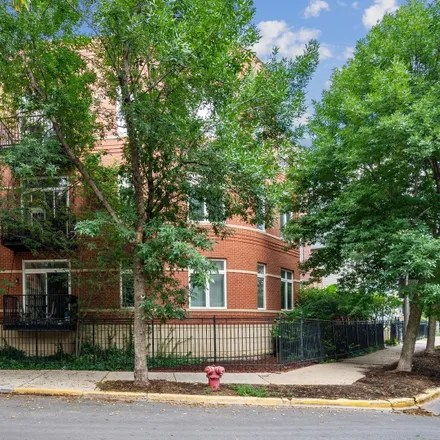 Image 1 - 2758-2772 West Francis Place, Chicago, IL 60647, USA - House for sale