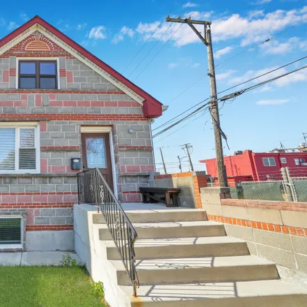 Buy this 2 bed house on 5110 South Troy Street in Chicago, IL 60632