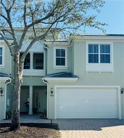 Buy this 3 bed condo on Mariposa Circle in Collier County, FL 34105