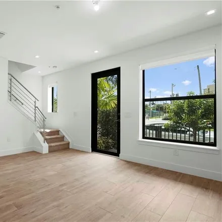 Image 4 - 553 Northeast 21st Court, Wilton Manors, FL 33305, USA - Townhouse for sale