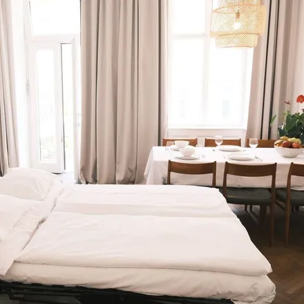 Rent this 3 bed apartment on 1050 Gemeindebezirk Margareten