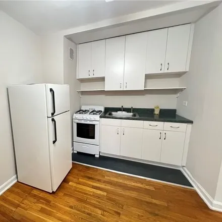 Image 5 - 61 Oliver Street, New York, NY 11209, USA - Apartment for sale