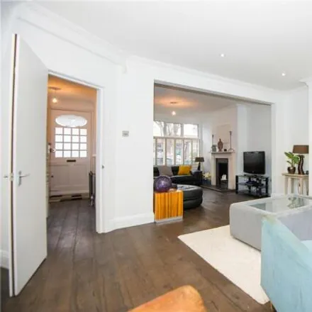 Image 5 - 57 Church Avenue, London, SW14 8NL, United Kingdom - Townhouse for sale