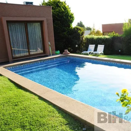 Buy this 5 bed house on Talinay 12272 in 786 0379 Provincia de Santiago, Chile