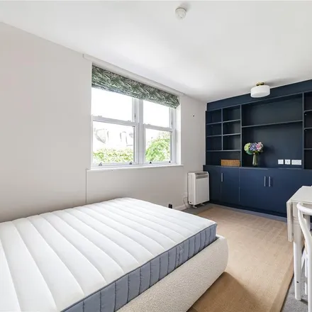 Rent this studio apartment on Abbey Gardens in London, W6 8QR