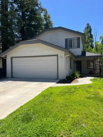 Rent this 3 bed house on East Brandywine Lane in Fresno, CA 93730