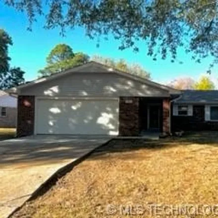 Buy this 3 bed house on 2604 Rutherford Street in Muskogee, OK 74403