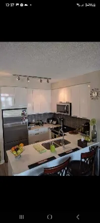 Image 3 - 5361 Bellows Avenue, Mississauga, ON L5R 4G2, Canada - Room for rent