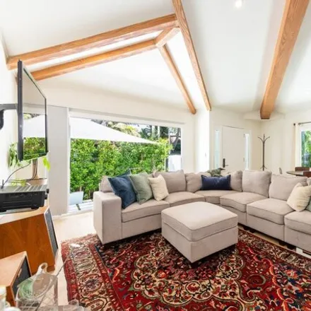 Image 5 - 8794 Sherwood Drive, West Hollywood, CA 90069, USA - House for sale