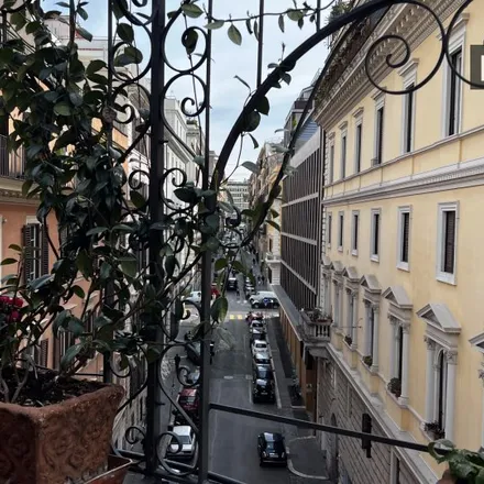 Image 4 - Via dei Serpenti 109, 00184 Rome RM, Italy - Apartment for rent