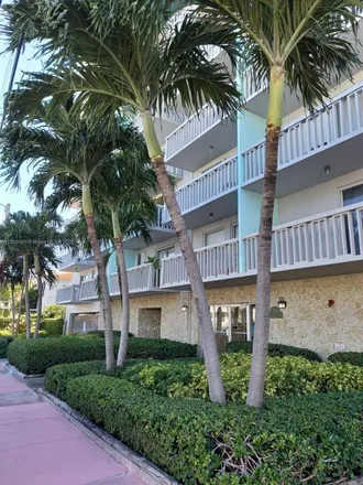 Buy this 1 bed condo on 7620 Carlyle Avenue in Atlantic Heights, Miami Beach