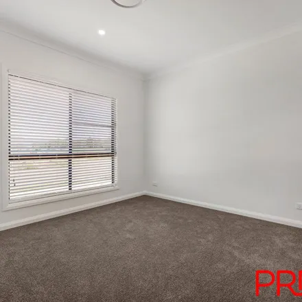 Rent this 4 bed apartment on Evesham Circuit in North Tamworth NSW 2340, Australia