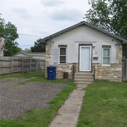 Buy this 2 bed house on 1577 Delaware Avenue in Des Moines, IA 50317
