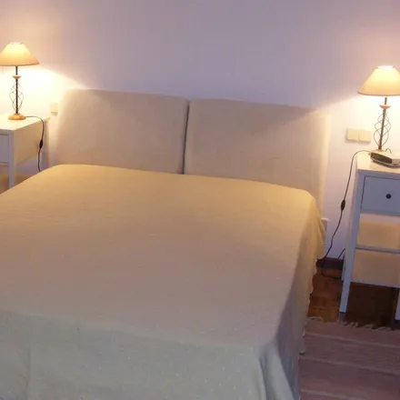 Rent this 4 bed house on 4455-125 Distrito de Leiria