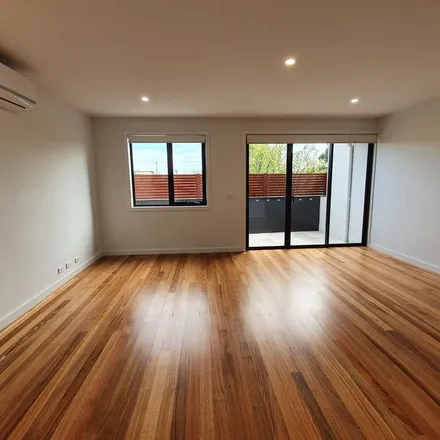 Rent this 3 bed apartment on Pepperills Cafe in Mill Road, Oakleigh VIC 3617