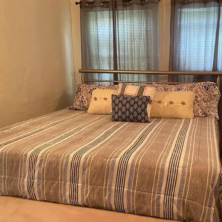 Rent this 1 bed apartment on Long Beach