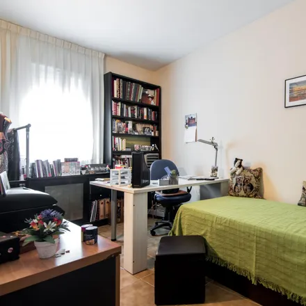 Rent this 4 bed room on Carrer del Concili de Trento in 37, 08018 Barcelona