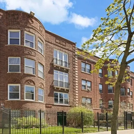 Buy this 2 bed condo on 5953-5955 North Winthrop Avenue in Chicago, IL 60660