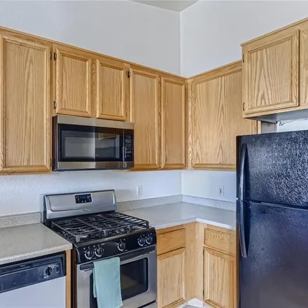 Image 4 - 4718 East Craig Road, Clark County, NV 89115, USA - Condo for sale