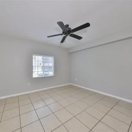 Image 7 - 6305 Valleydale Drive, Riverview, FL 33568, USA - Condo for sale