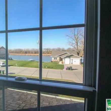 Image 5 - 664 Lakeshore Drive, North Sioux City, SD 57049, USA - House for sale