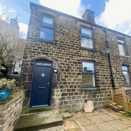 Rent this 3 bed house on 28 Oldham Road in Uppermill, OL3 6HY