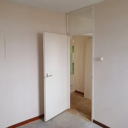 Rent this 2 bed apartment on Grienderwaard 202 in 3078 NK Rotterdam, Netherlands