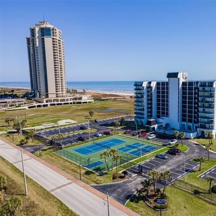 Image 1 - Islander East, 415 East Beach Drive, Galveston, TX 77555, USA - Condo for sale