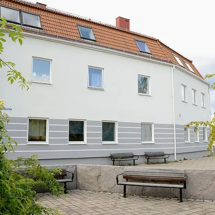 Rent this 3 bed apartment on Norrsundet centrum in Järnvägsgatan, 817 30 Norrsundet