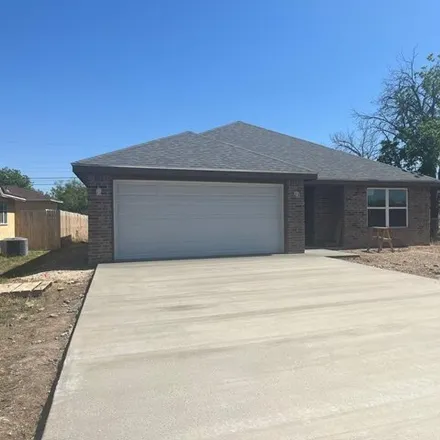 Rent this 3 bed house on 2765 Coleman Street in San Angelo, TX 76901