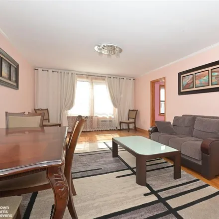 Image 4 - 97-11 63RD DRIVE E7 in Rego Park - Apartment for sale