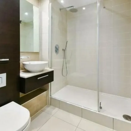 Image 7 - Legacy Tower, 88 Great Eastern Road, London, E15 1DJ, United Kingdom - Apartment for rent