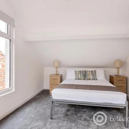 Rent this 4 bed duplex on Marthill in Lower Regent Street, Beeston