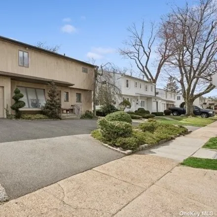 Buy this 3 bed house on 943 Cedarhurst Street in North Woodmere, South Valley Stream
