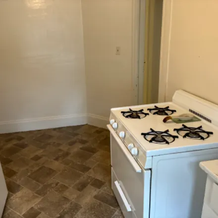 Rent this 1 bed townhouse on 1215 maple