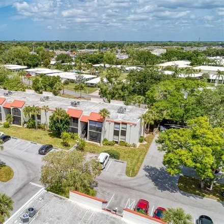 Buy this 2 bed condo on 3211 Beneva Road in Pinecraft, Sarasota County