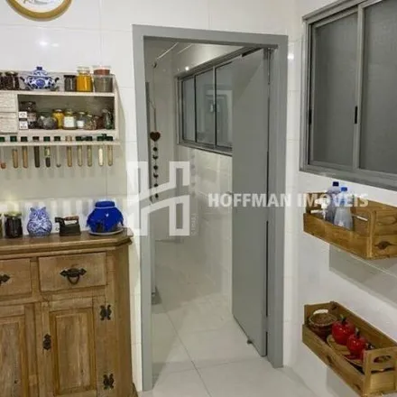 Buy this 3 bed apartment on Organização Não Governamental SOS Cidadania Animal in Rua Espírito Santo 746, Cerâmica