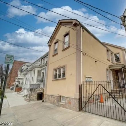 Rent this 2 bed house on 55 Catherine Street in Union Square, Elizabeth