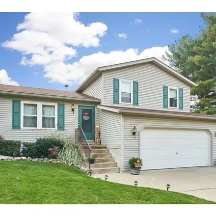 Buy this 3 bed house on 34 Briarwood Drive in Doylestown, Wayne County