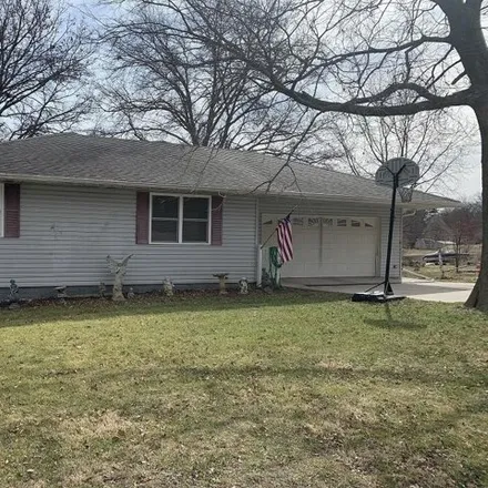 Buy this 4 bed house on 699 South Matthews Street in Shenandoah, IA 51601