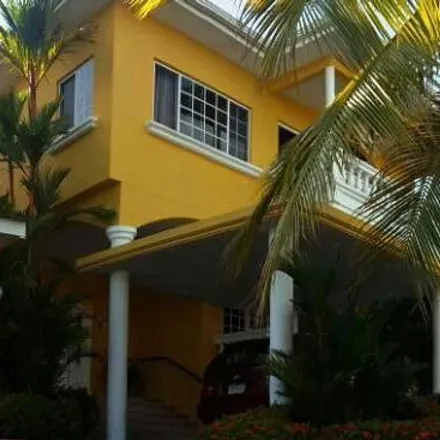 Buy this 5 bed house on Panamá Purified Water S.A. in Calle 63 Oeste, 0801