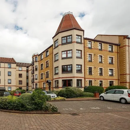 Rent this 3 bed apartment on 27 West Bryson Road in City of Edinburgh, EH11 1BN