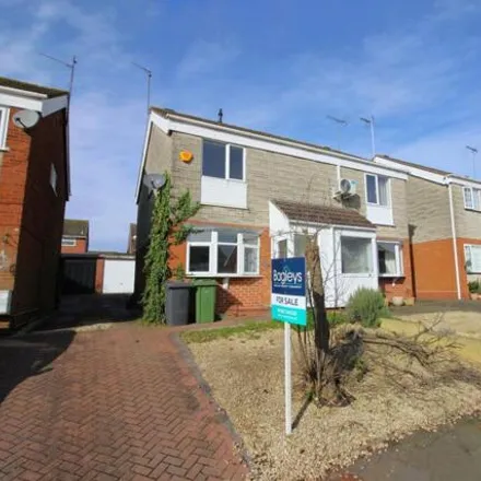 Buy this 3 bed duplex on Mallory Drive in Larkhill, DY11 5DZ