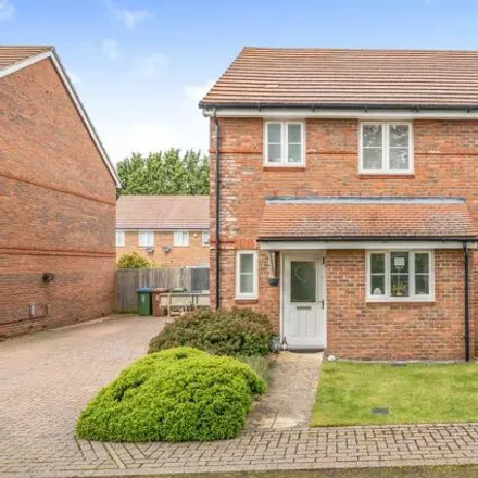 Buy this 3 bed house on Oak Place in Buckinghamshire, HP22 5PJ