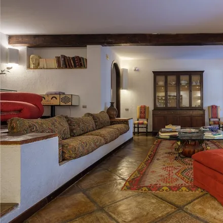 Rent this 3 bed house on Lecce