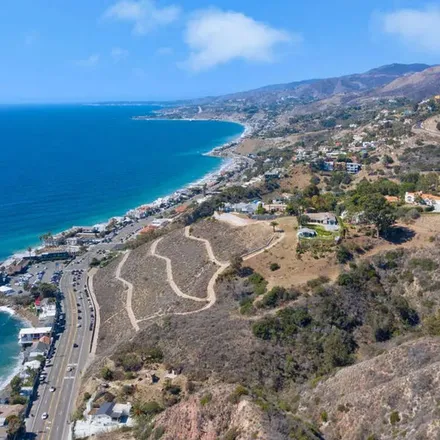 Rent this 3 bed apartment on 3982 Sierks Way in Las Flores, Malibu