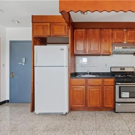 Image 5 - 1561 West 5th Street, New York, NY 11204, USA - Condo for sale