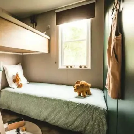 Rent this 3 bed house on Grayan-et-l'Hôpital in Route de Talais, 33590 Grayan