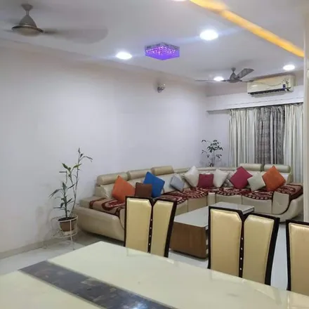 Image 5 - Sanjay Dutt, Nargis Dutt Road, Bandra West, Mumbai - 400052, Maharashtra, India - Apartment for rent