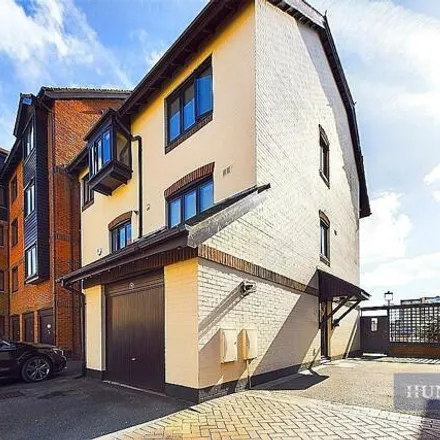 Buy this 3 bed townhouse on Moorhead Court in Channel Way, Southampton